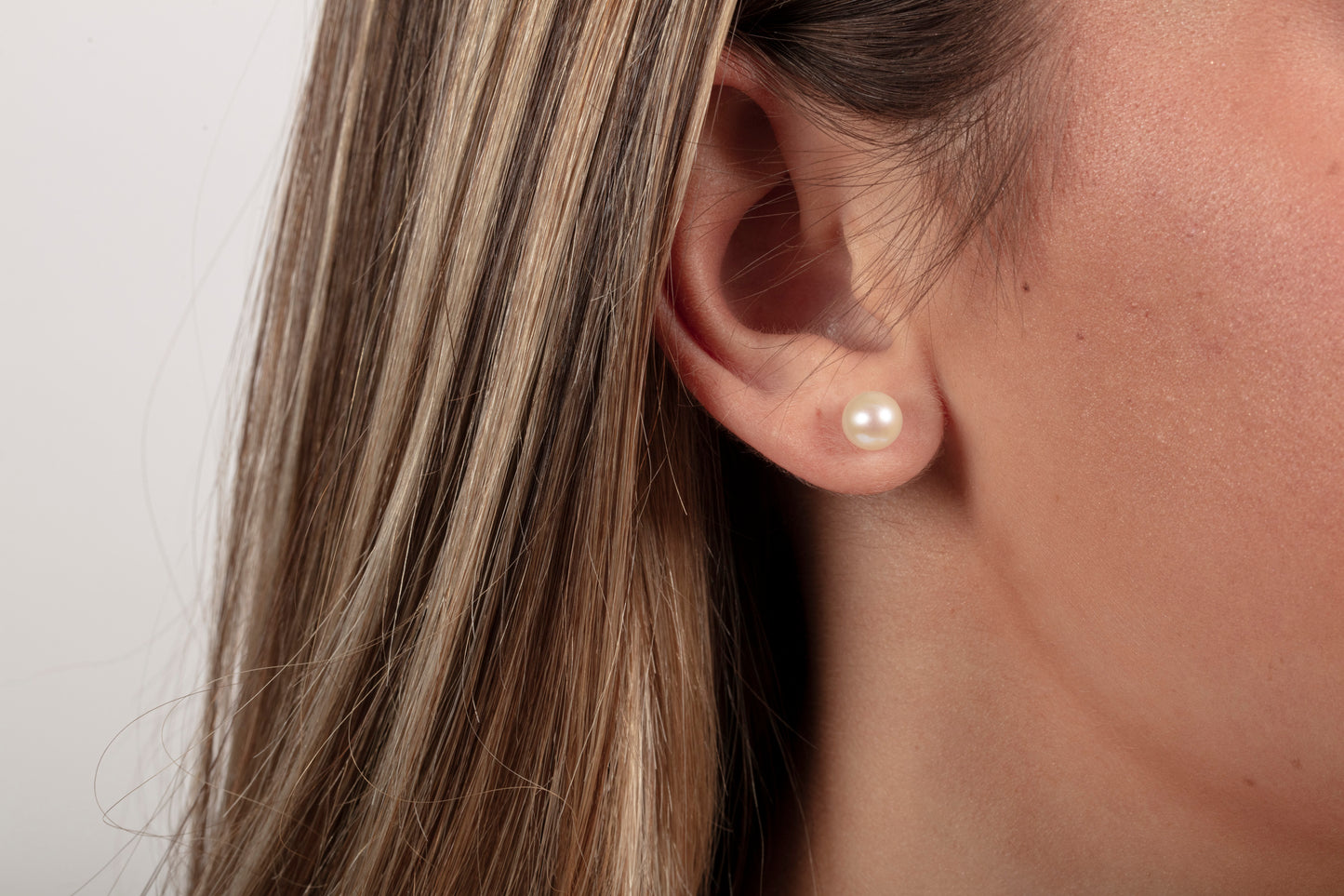 Classic Pearl Studs